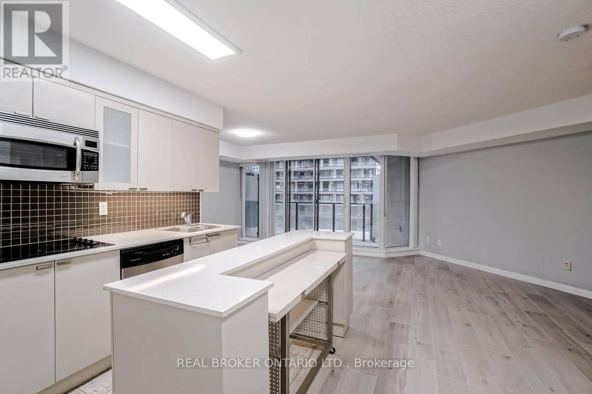 753 - 111 Elizabeth Street, Toronto, Ontario  M5G 1P7 - Photo 10 - C12867152