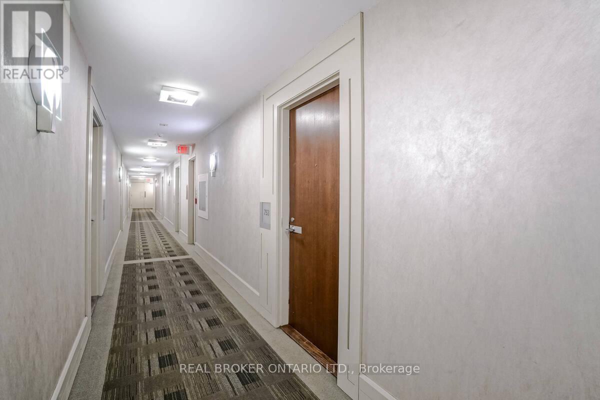 753 - 111 Elizabeth Street, Toronto, Ontario  M5G 1P7 - Photo 4 - C12867152