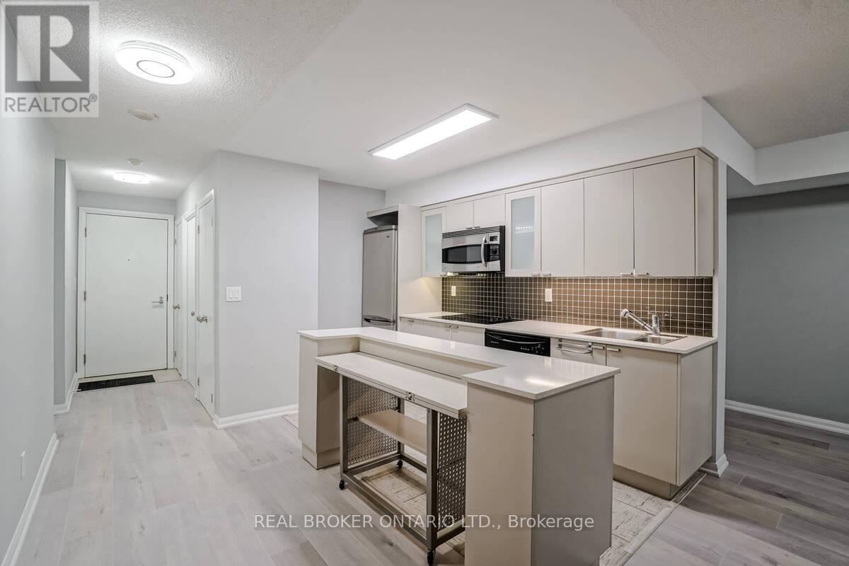 753 - 111 Elizabeth Street, Toronto, Ontario  M5G 1P7 - Photo 6 - C12867152