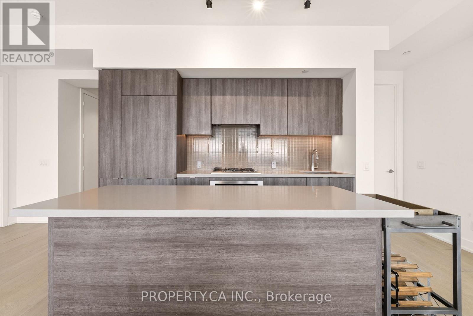 6108 - 7 Grenville Street, Toronto, Ontario  M4Y 0E9 - Photo 12 - C12867172