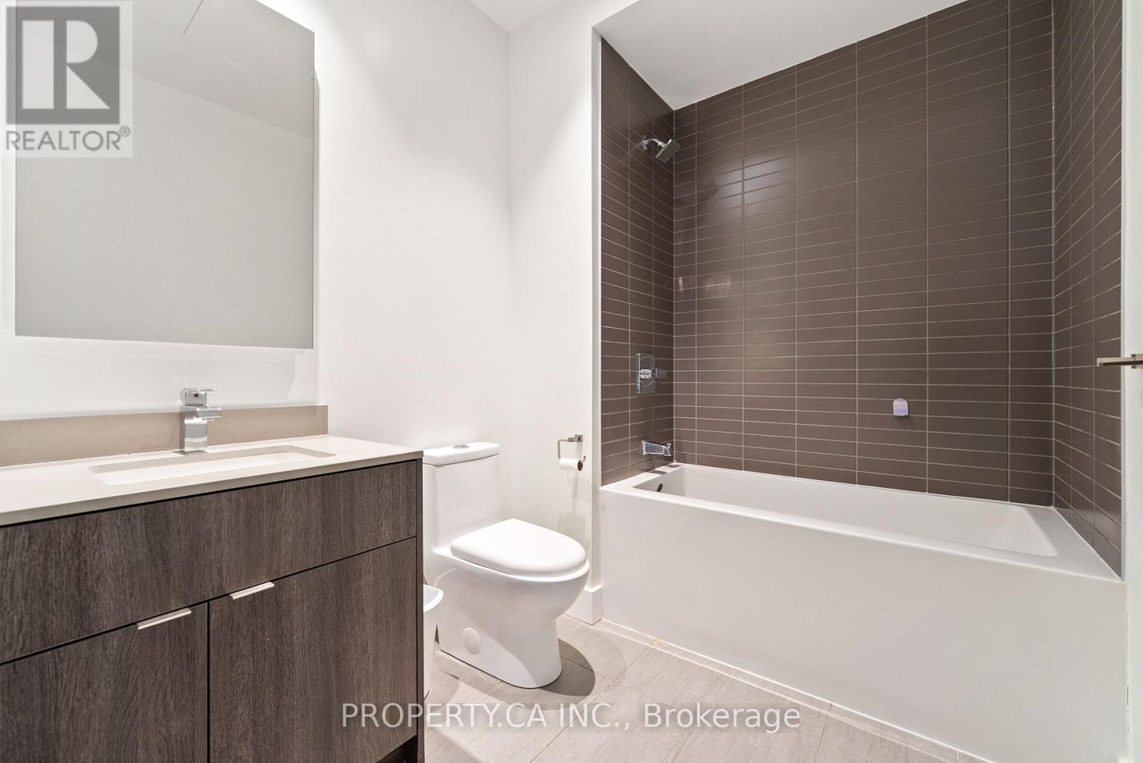 6108 - 7 Grenville Street, Toronto, Ontario  M4Y 0E9 - Photo 20 - C12867172