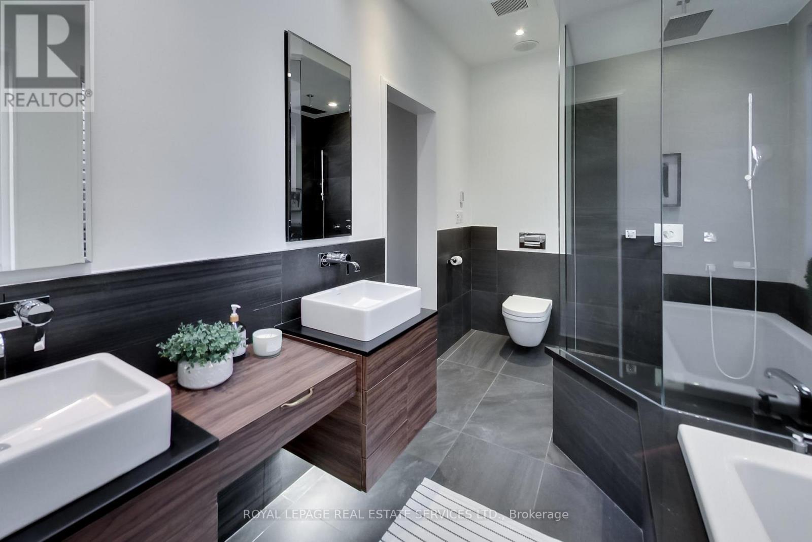 53 Robinson Street, Toronto, Ontario  M6J 1L4 - Photo 17 - C12867282