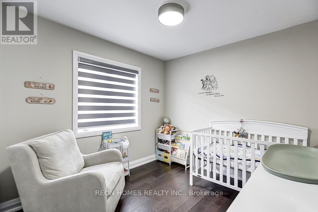 978 Crowsnest Hollow, Pickering, Ontario  L1X 0P4 - Photo 22 - E12867174