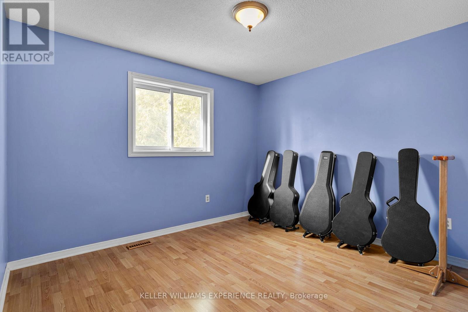 2 Heritage Road, Innisfil (Cookstown), Ontario  L0L 1L0 - Photo 15 - N12867278