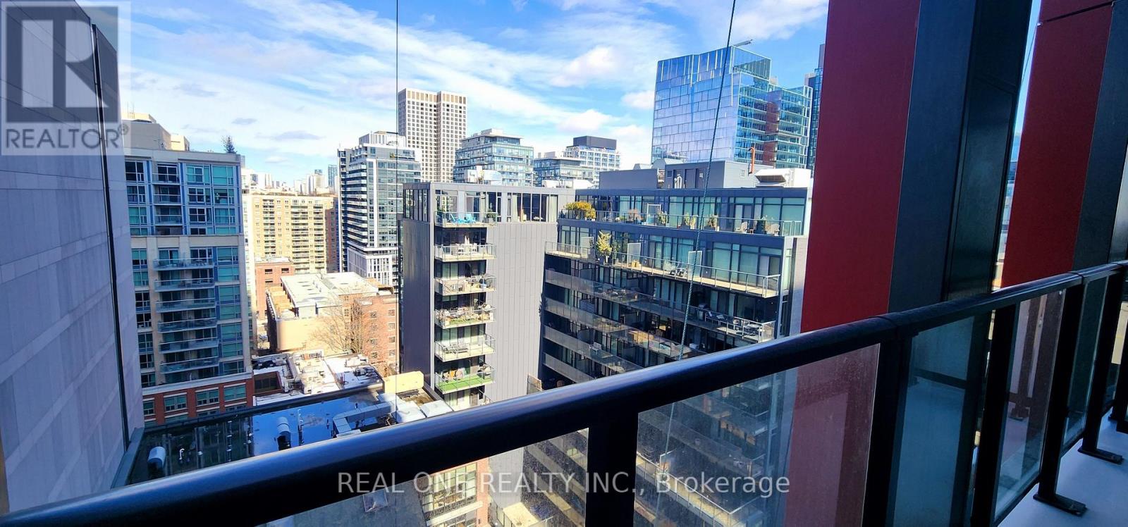 1702 - 180 Front Street E, Toronto, Ontario  M5A 0A9 - Photo 15 - C12866944