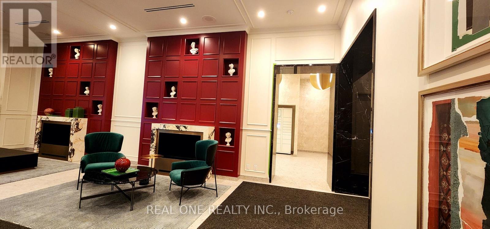 1702 - 180 Front Street E, Toronto, Ontario  M5A 0A9 - Photo 2 - C12866944