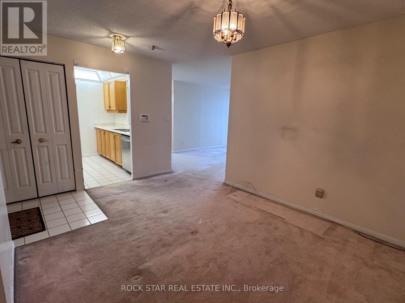 2702 - 88 Corporate Drive, Toronto, Ontario  M1H 3G6 - Photo 4 - E12866586