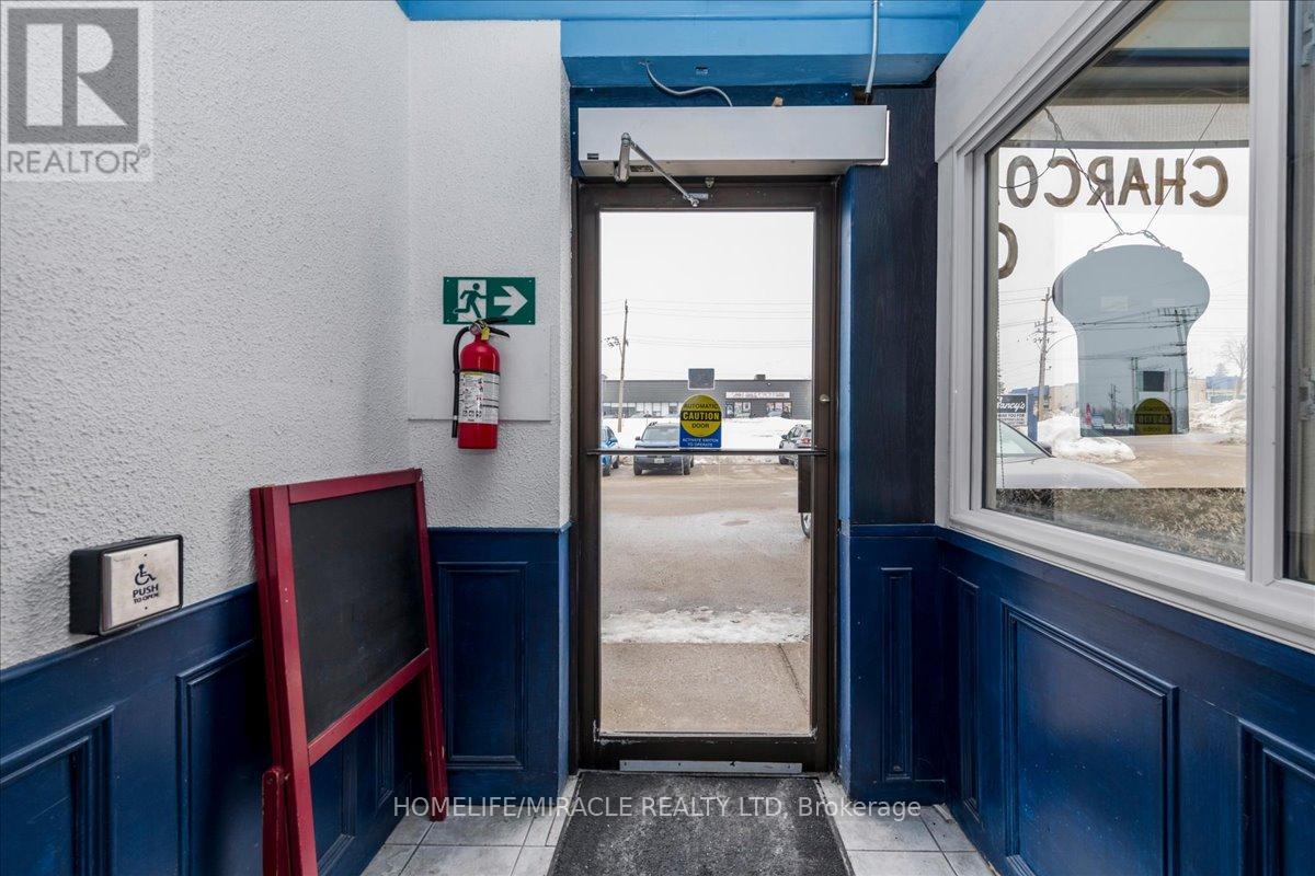 5 Bell Farm Road, Barrie, Ontario  L4M 5G1 - Photo 3 - S12867288