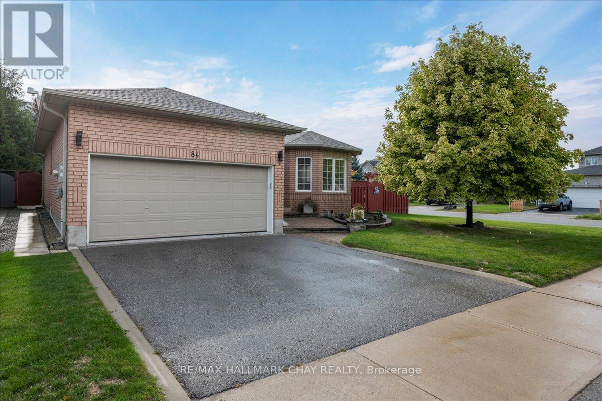 84 Pringle Drive, Barrie (Edgehill Drive), Ontario  L4N 0R2 - Photo 2 - S12867308