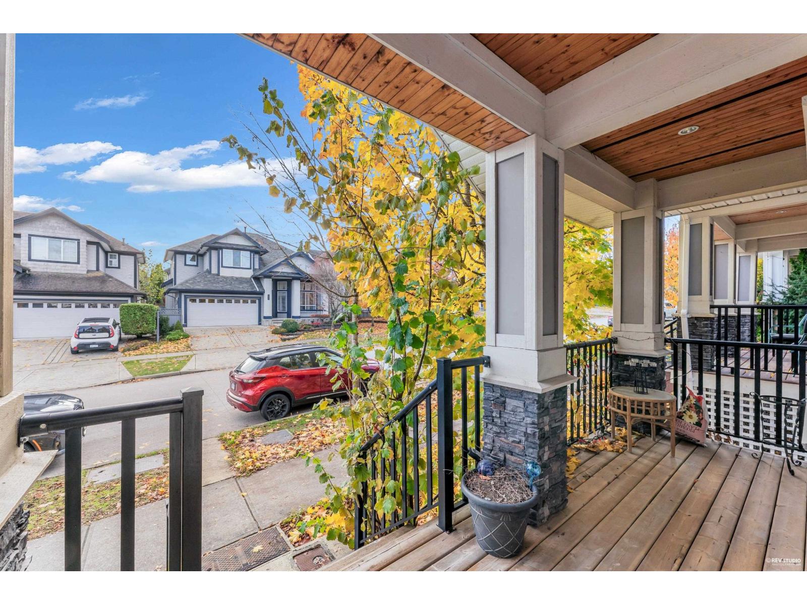 14691 59a Avenue, Surrey, British Columbia  V3S 1P9 - Photo 3 - R3098093