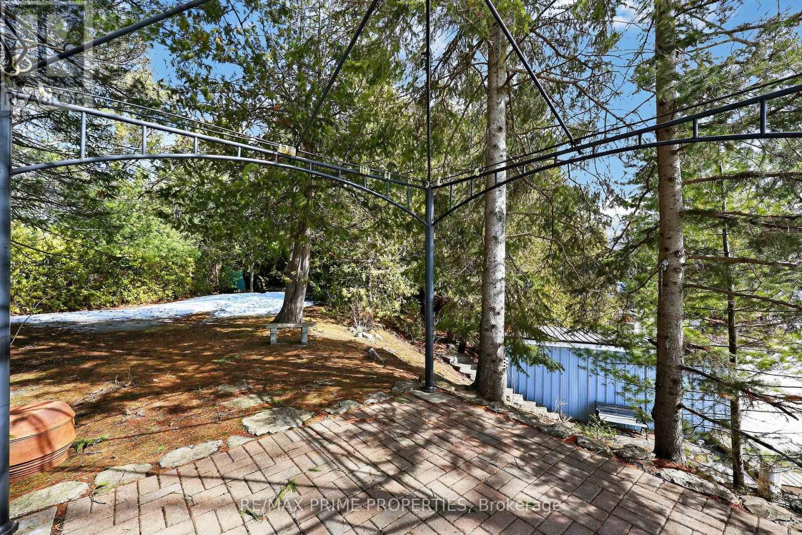 21 Stanley Road, Kawartha Lakes, Ontario  K0M 2T0 - Photo 22 - X12867128