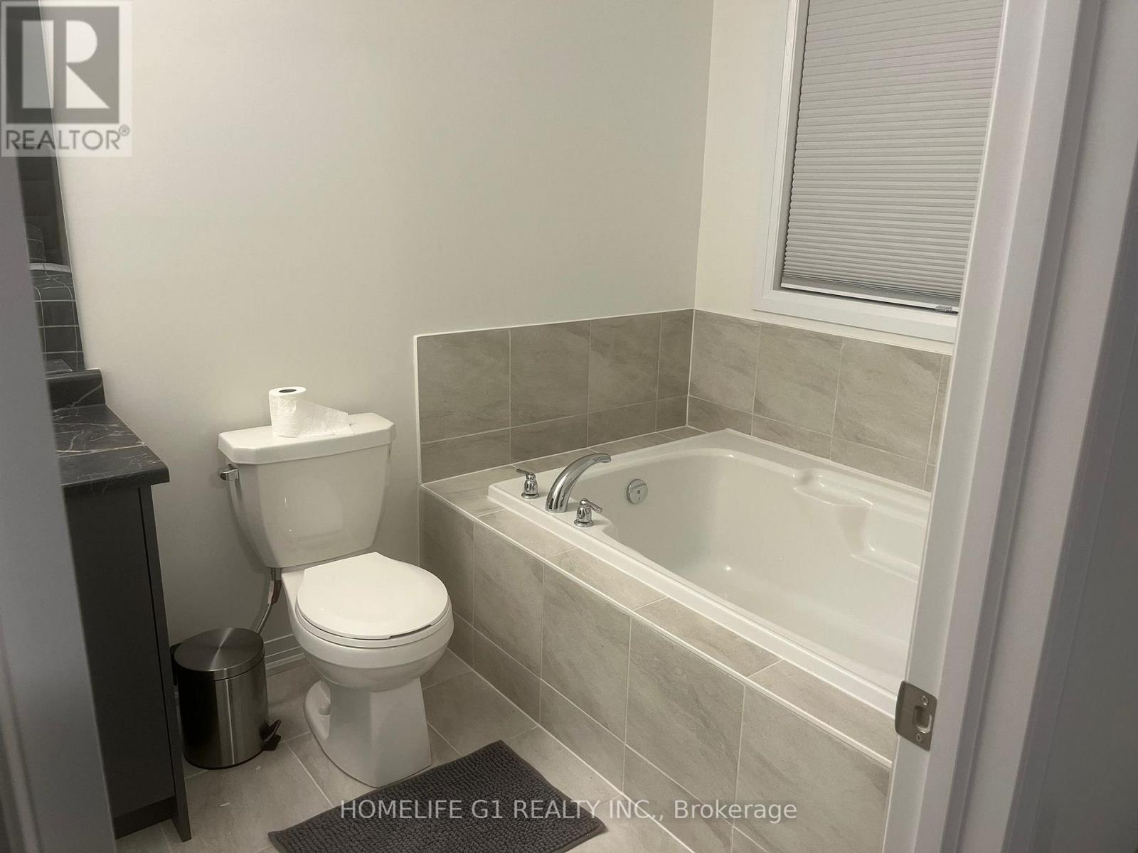 12 Brighton Lane, Thorold, Ontario  L2V 0P2 - Photo 24 - X12867130