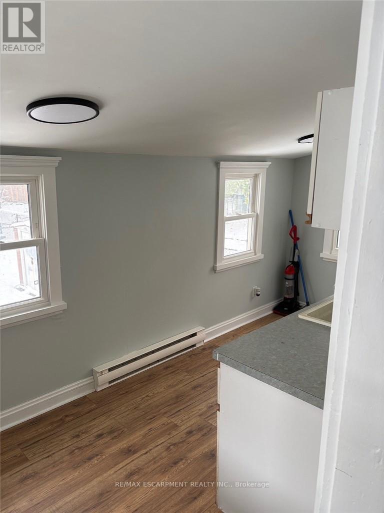 30 Eastchester Avenue, St. Catharines, Ontario  L2P 2V6 - Photo 15 - X12867196