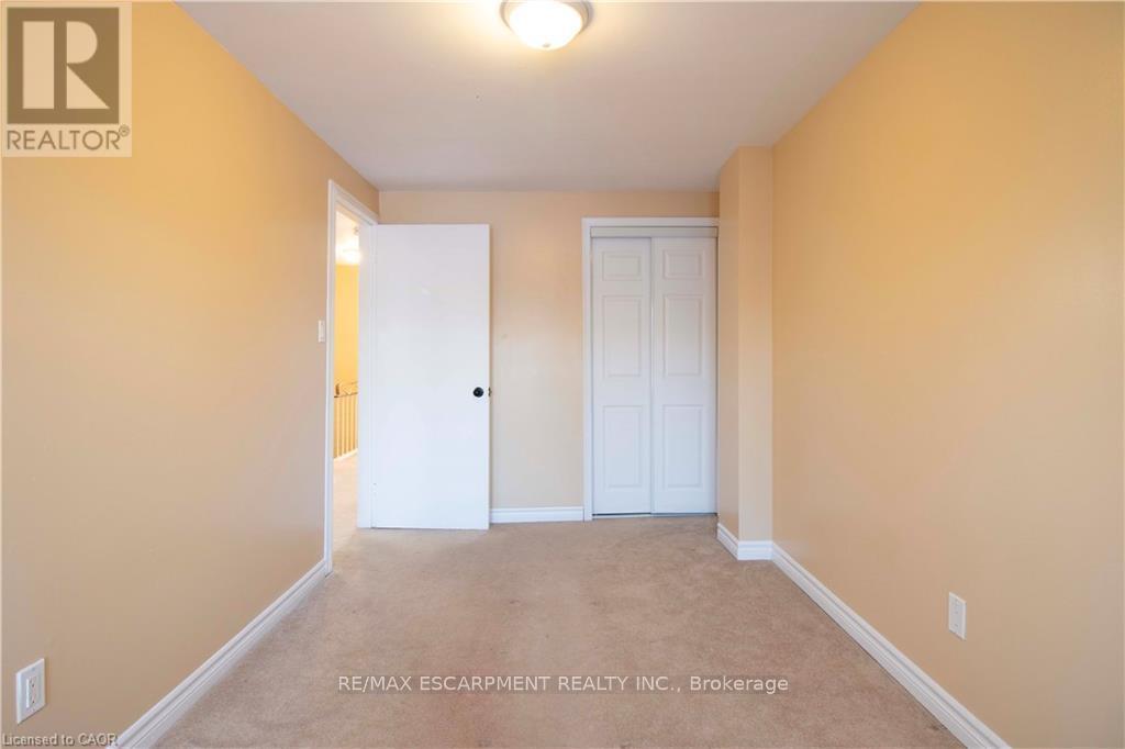 23 - 153 Limeridge Road W, Hamilton, Ontario  L9C 2V3 - Photo 17 - X12867236