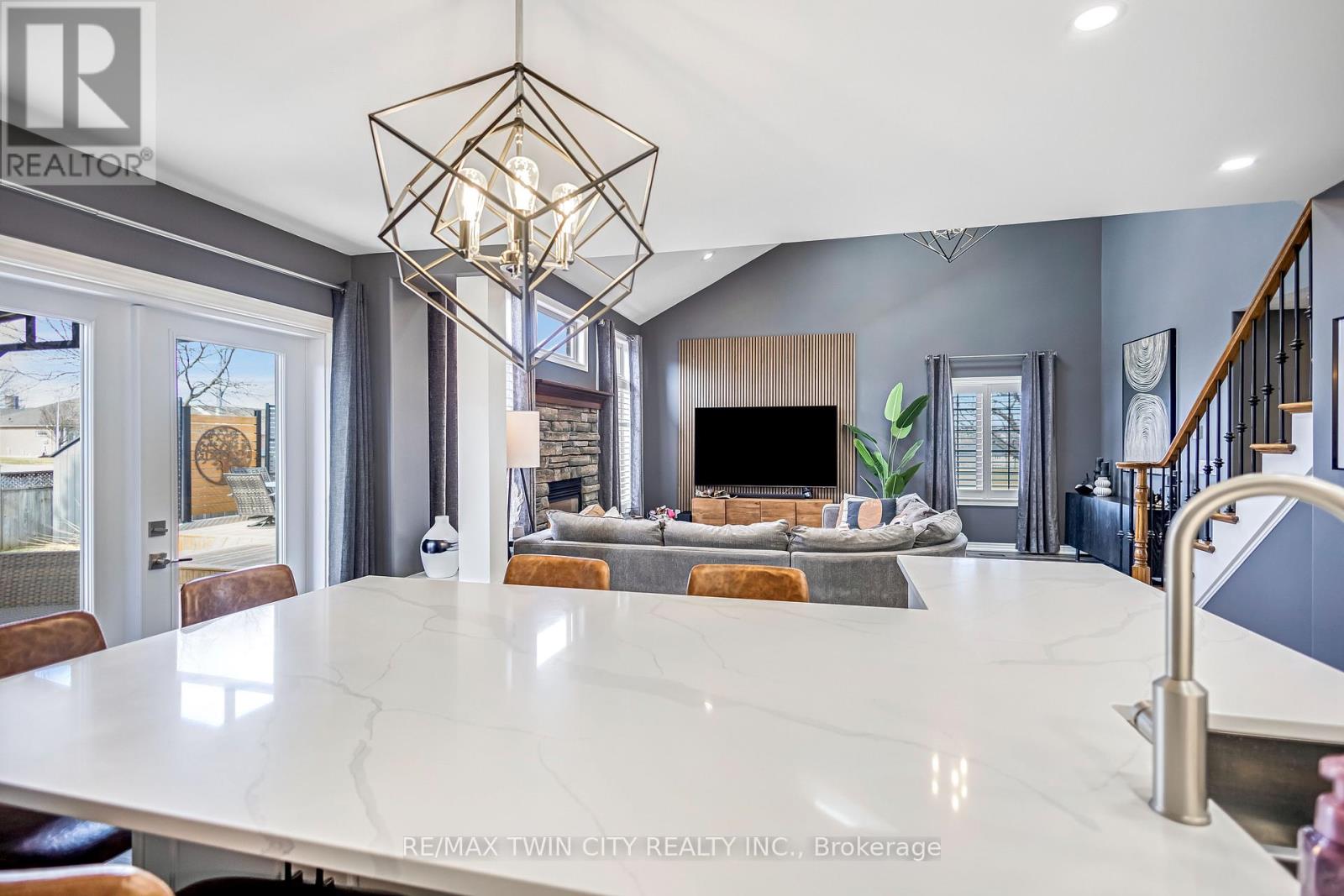 783 Stonegate Drive, Woodstock, Ontario  N4V 1H5 - Photo 16 - X12867264