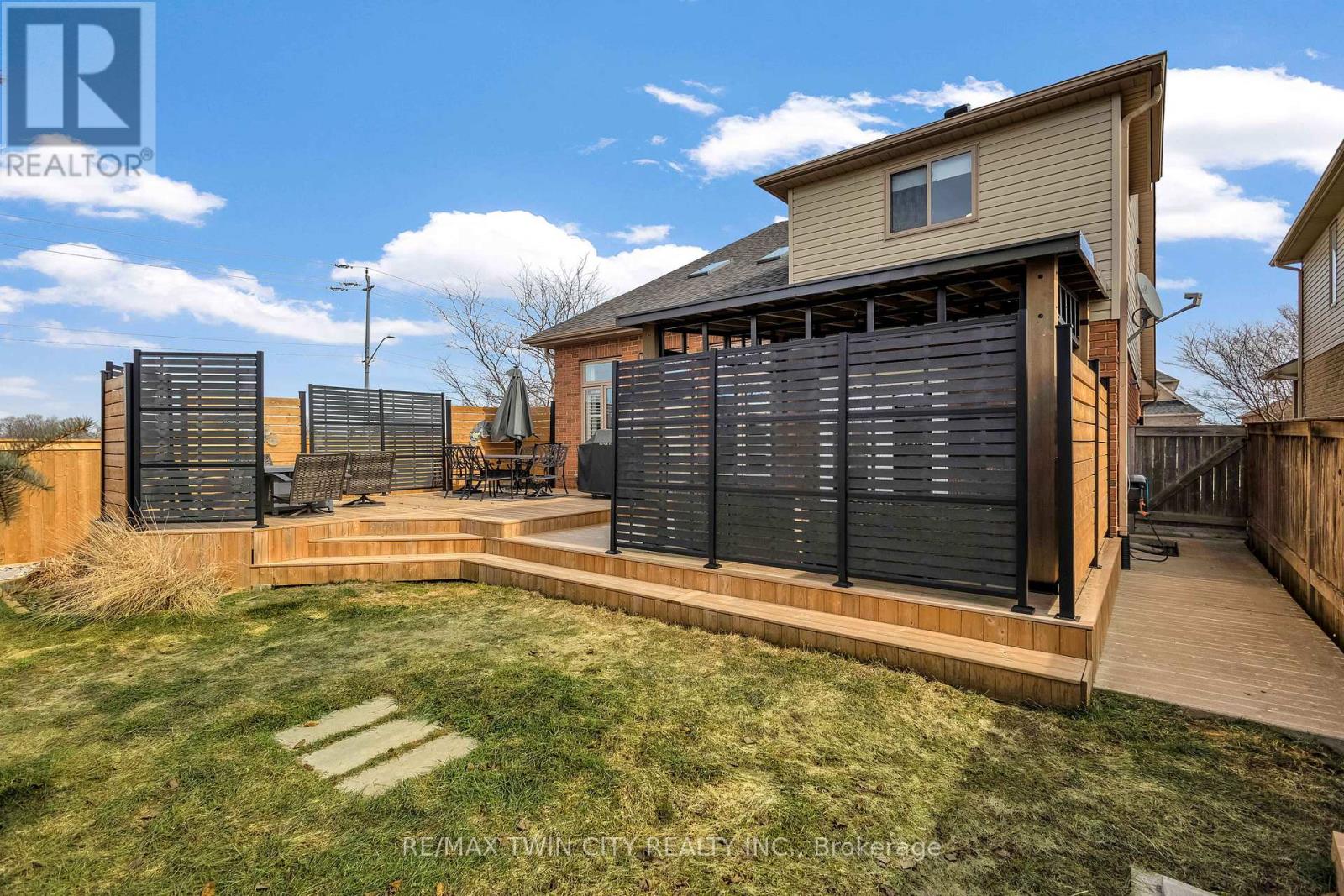 783 Stonegate Drive, Woodstock, Ontario  N4V 1H5 - Photo 39 - X12867264