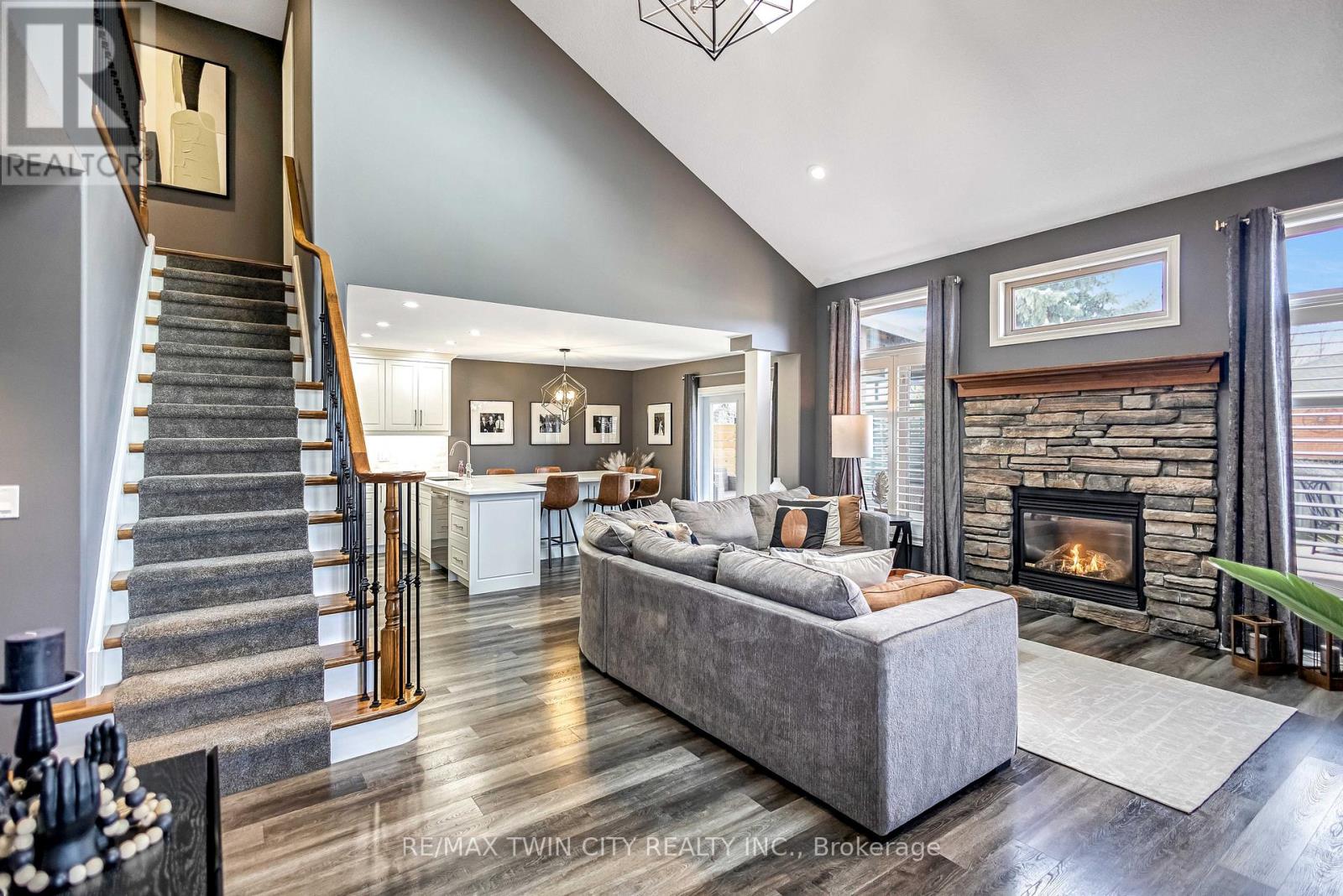 783 Stonegate Drive, Woodstock, Ontario  N4V 1H5 - Photo 6 - X12867264