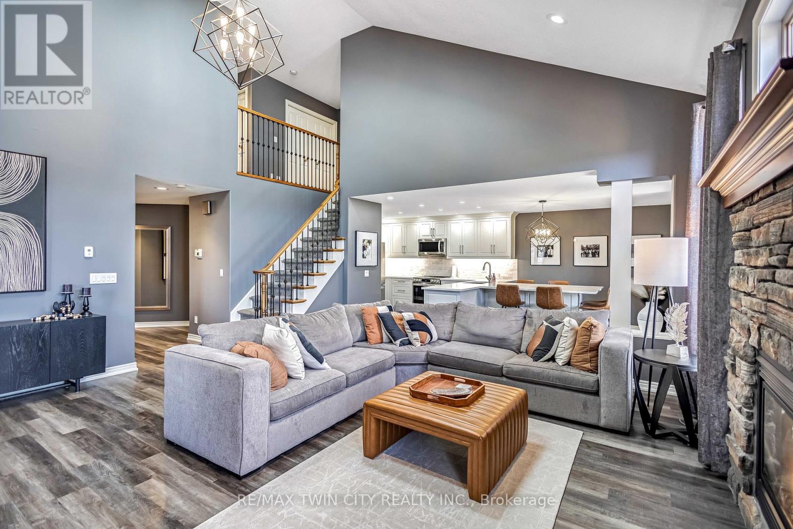 783 Stonegate Drive, Woodstock, Ontario  N4V 1H5 - Photo 8 - X12867264