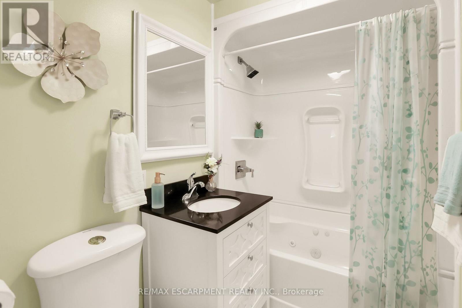 1954 Grayson Avenue, Fort Erie, Ontario  L2A 5M4 - Photo 17 - X12867302