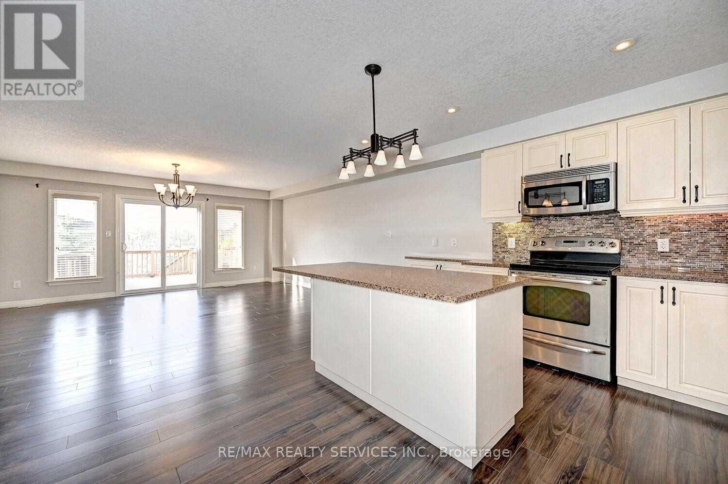 130 Rochefort Street N, Kitchener, Ontario  N2R 0C1 - Photo 10 - X12867358