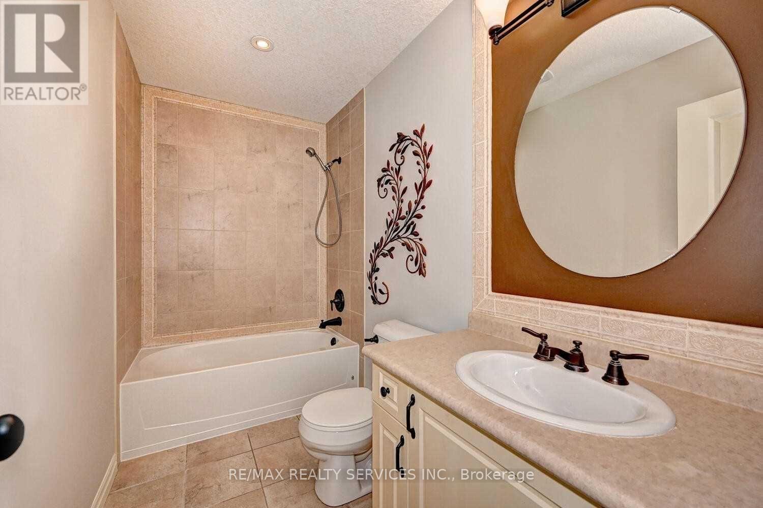 130 Rochefort Street N, Kitchener, Ontario  N2R 0C1 - Photo 24 - X12867358