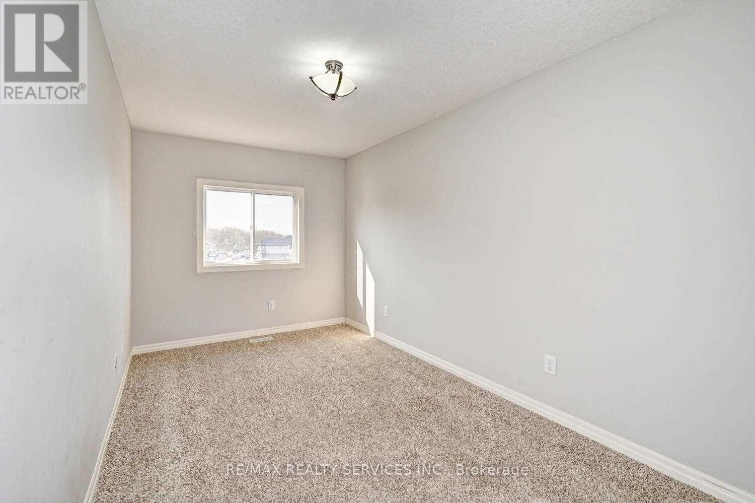 130 Rochefort Street N, Kitchener, Ontario  N2R 0C1 - Photo 25 - X12867358