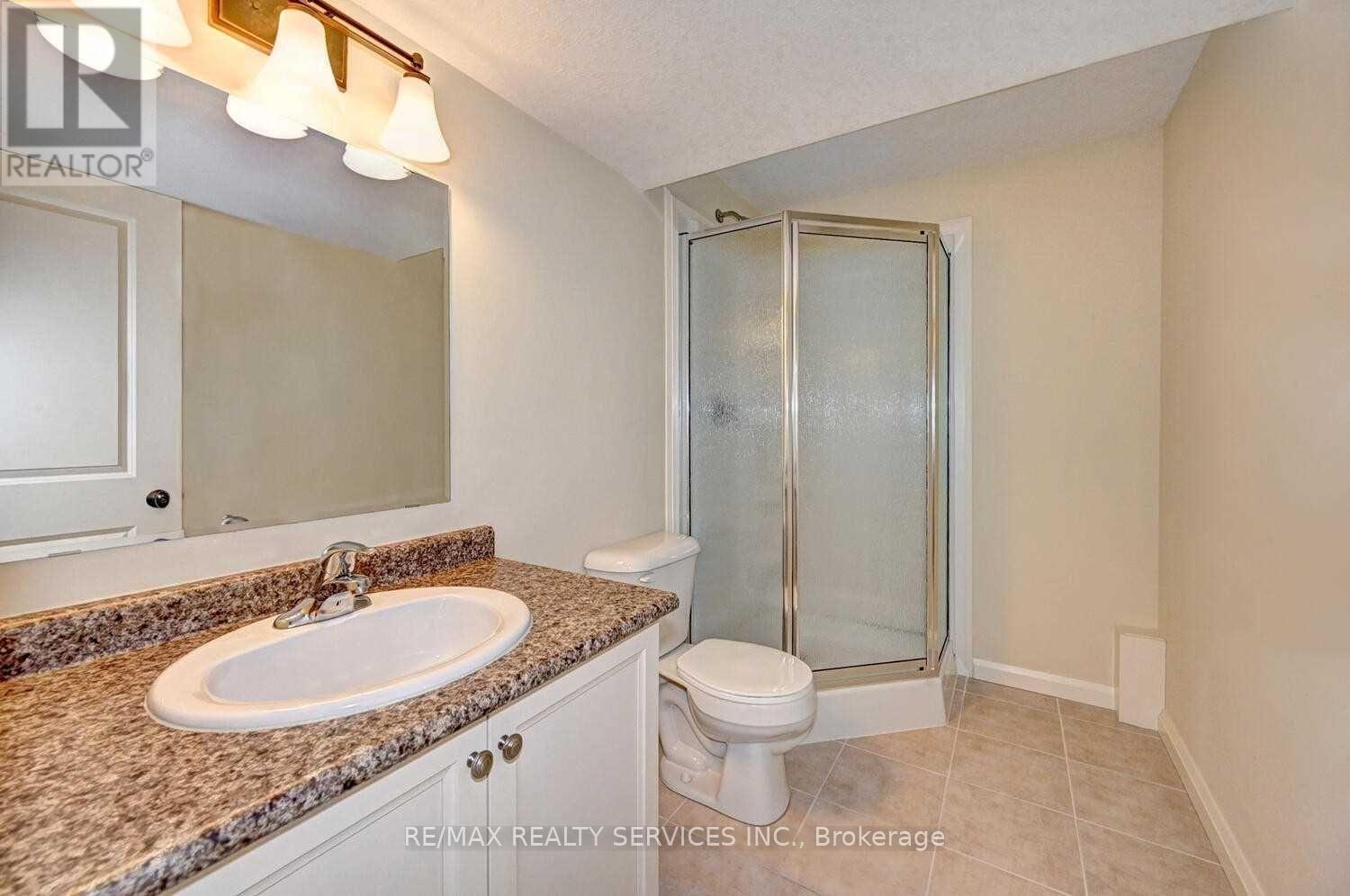 130 Rochefort Street N, Kitchener, Ontario  N2R 0C1 - Photo 32 - X12867358