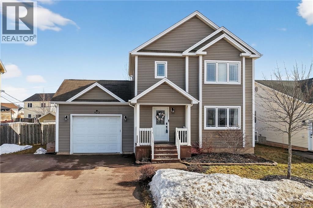 425 Evergreen Drive, Moncton, New Brunswick  E1G 5G1 - Photo 1 - NB134833