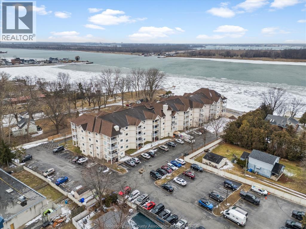 40 ADAMS LANE Unit# 103, lasalle, Ontario