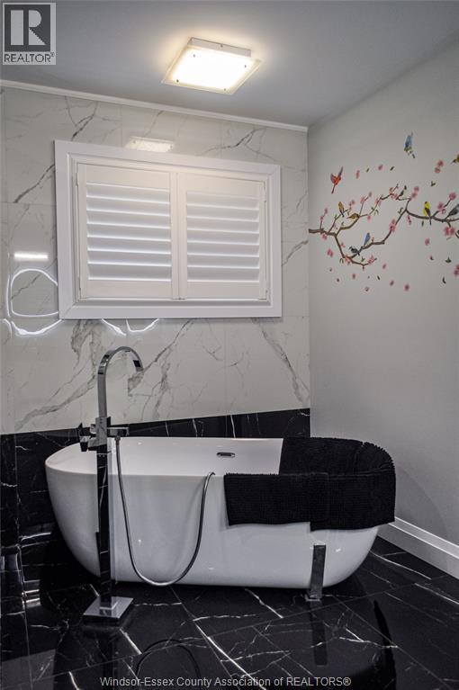 111 Lambert Street, Amherstburg, Ontario  N9V 0G6 - Photo 12 - 26005021