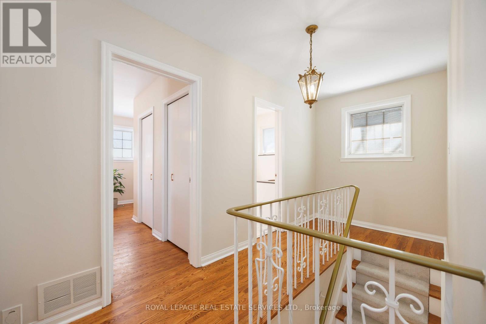 2 Cherry Post Crescent, Toronto, Ontario  M9C 2K1 - Photo 24 - W12825236