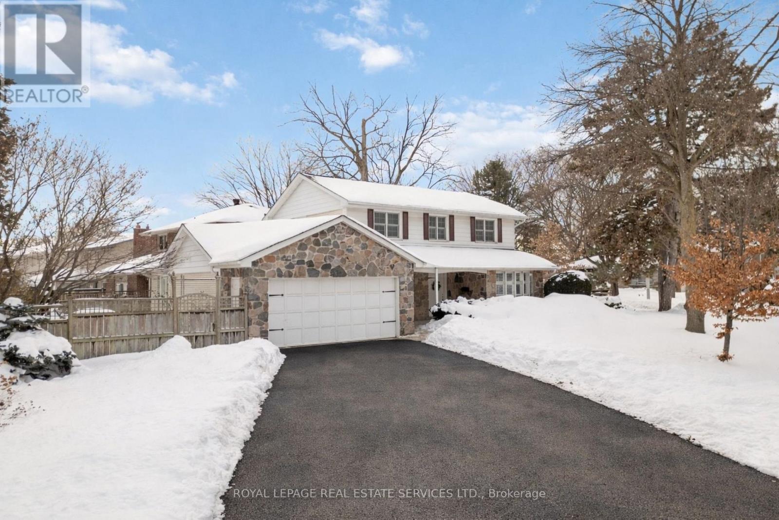 2 Cherry Post Crescent, Toronto, Ontario  M9C 2K1 - Photo 49 - W12825236