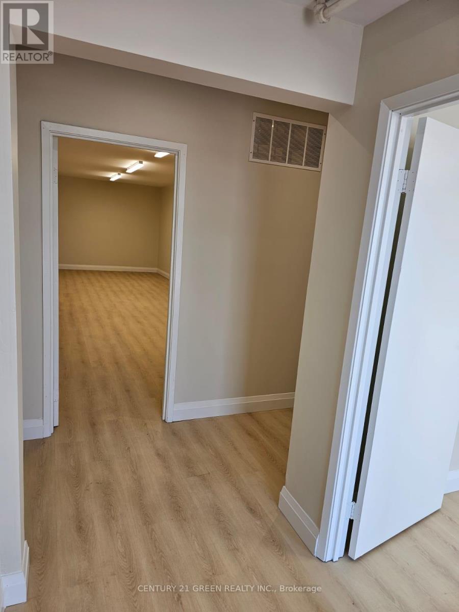 64 - 5359 Timberlea Boulevard, Mississauga, Ontario  L4W 4N5 - Photo 5 - W12841154