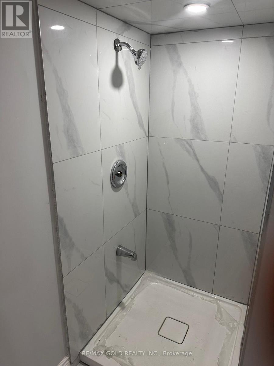 110 Camino Real Drive, Caledon, Ontario  L7C 1Z9 - Photo 9 - W12863472