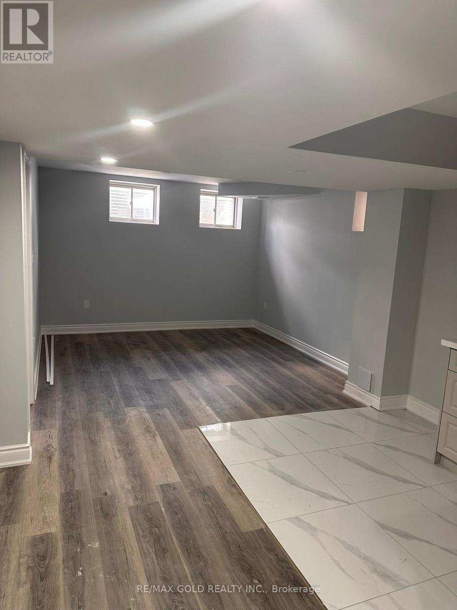 110 Camino Real Drive, Caledon, Ontario  L7C 1Z9 - Photo 6 - W12863472