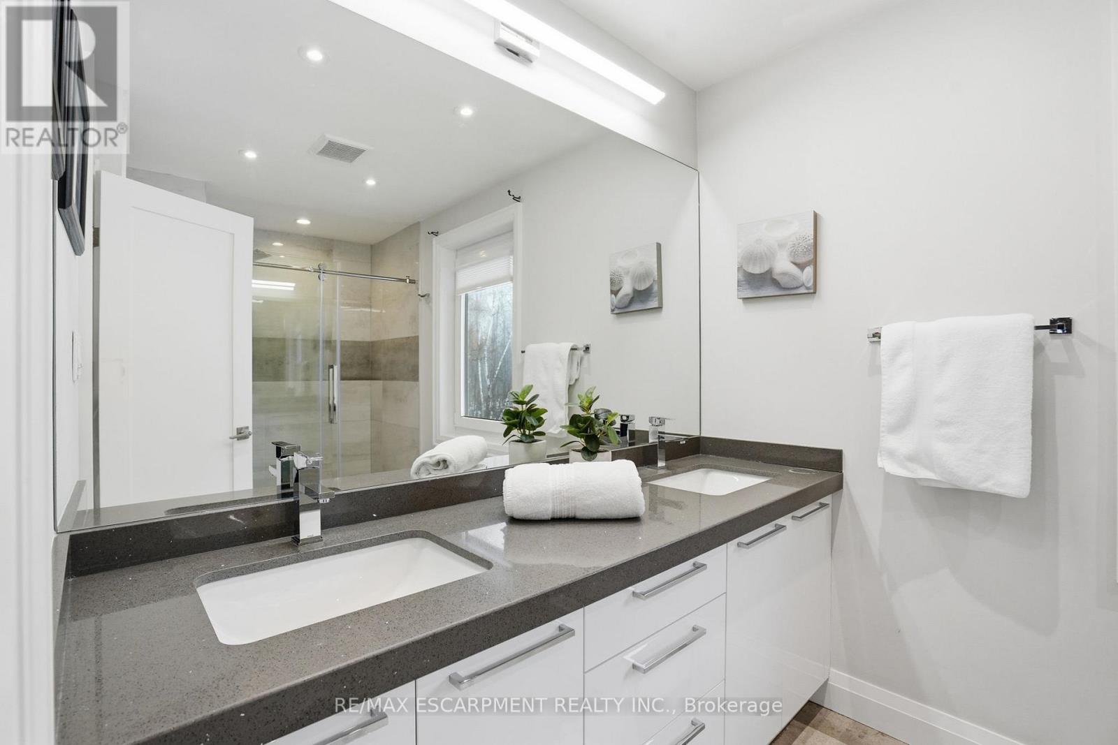 3918 Maddaugh Road, Puslinch, Ontario  N0B 2J0 - Photo 34 - X12866068