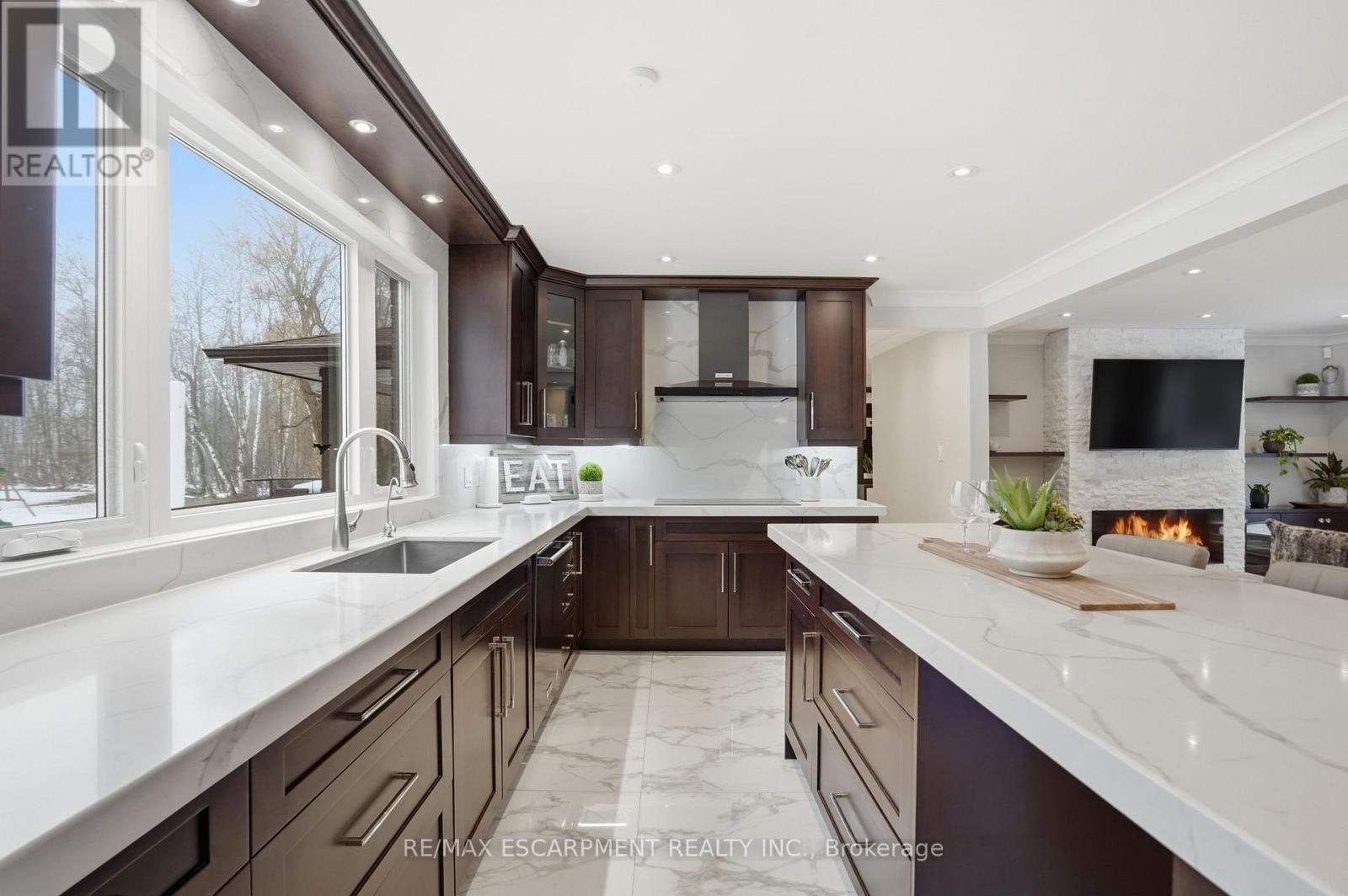 3918 Maddaugh Road, Puslinch, Ontario  N0B 2J0 - Photo 13 - X12866068