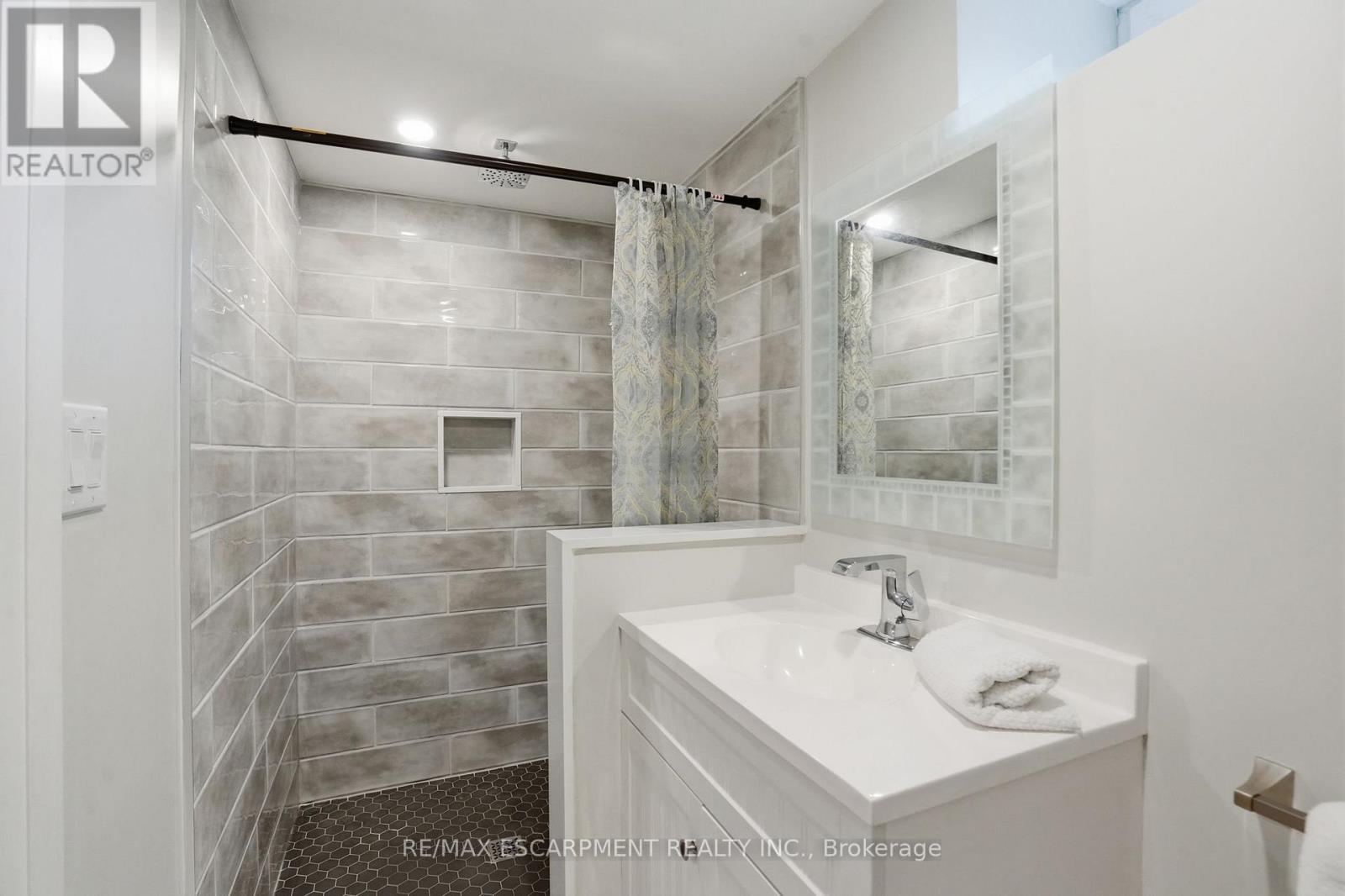 3918 Maddaugh Road, Puslinch, Ontario  N0B 2J0 - Photo 38 - X12866068