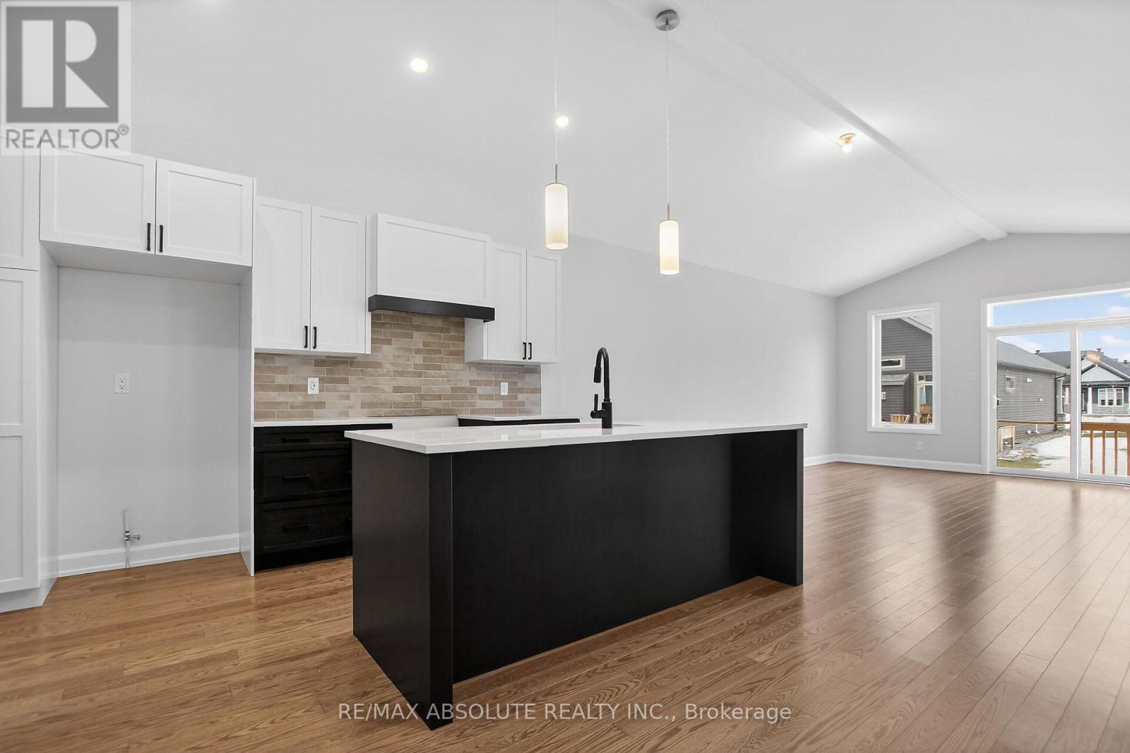 379 Equinelle Drive, North Grenville, Ontario  K0G 1J0 - Photo 15 - X12814790