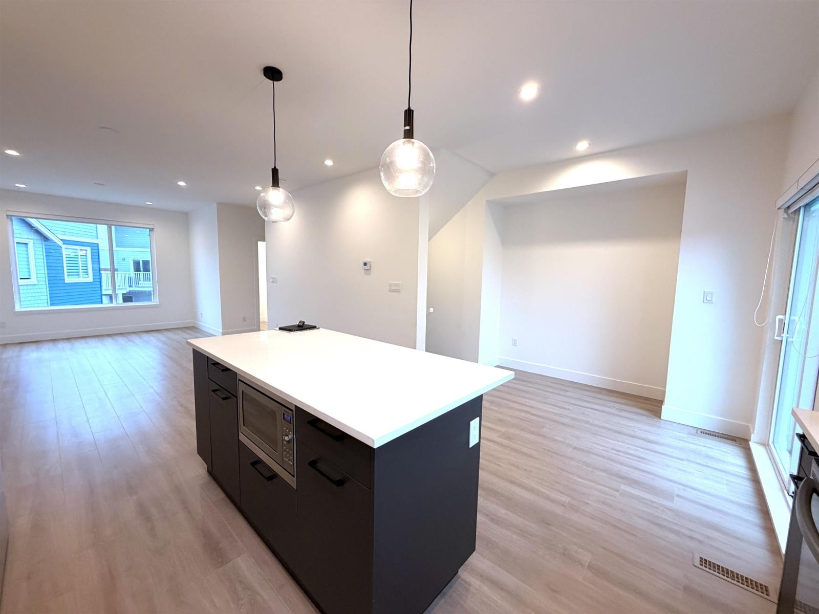 23 19330 Fairway Drive, Surrey, British Columbia  V3S 0B7 - Photo 3 - R3098144