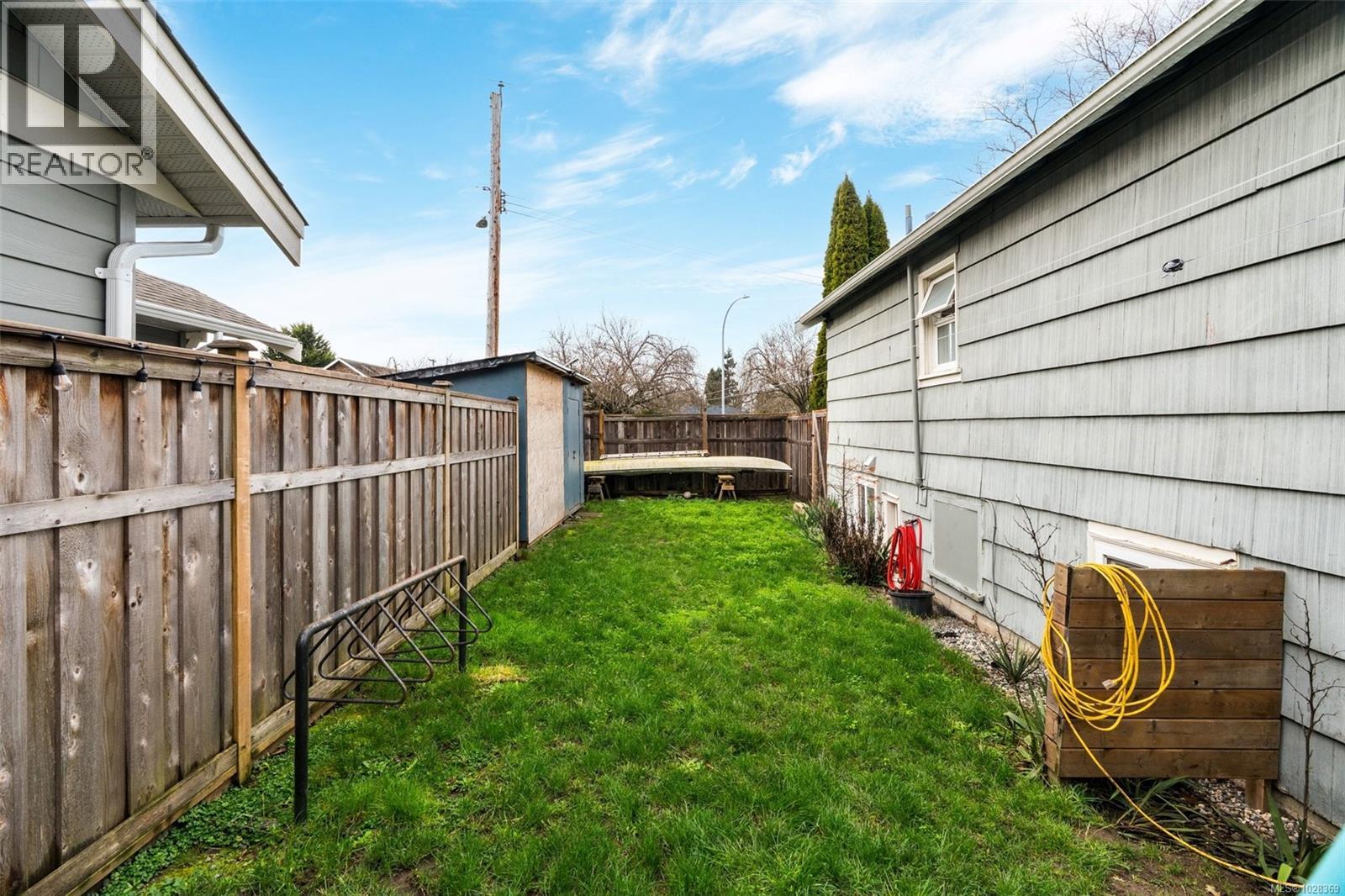 1707 Albert Ave, Victoria, British Columbia  V8R 1Y9 - Photo 34 - 1028369