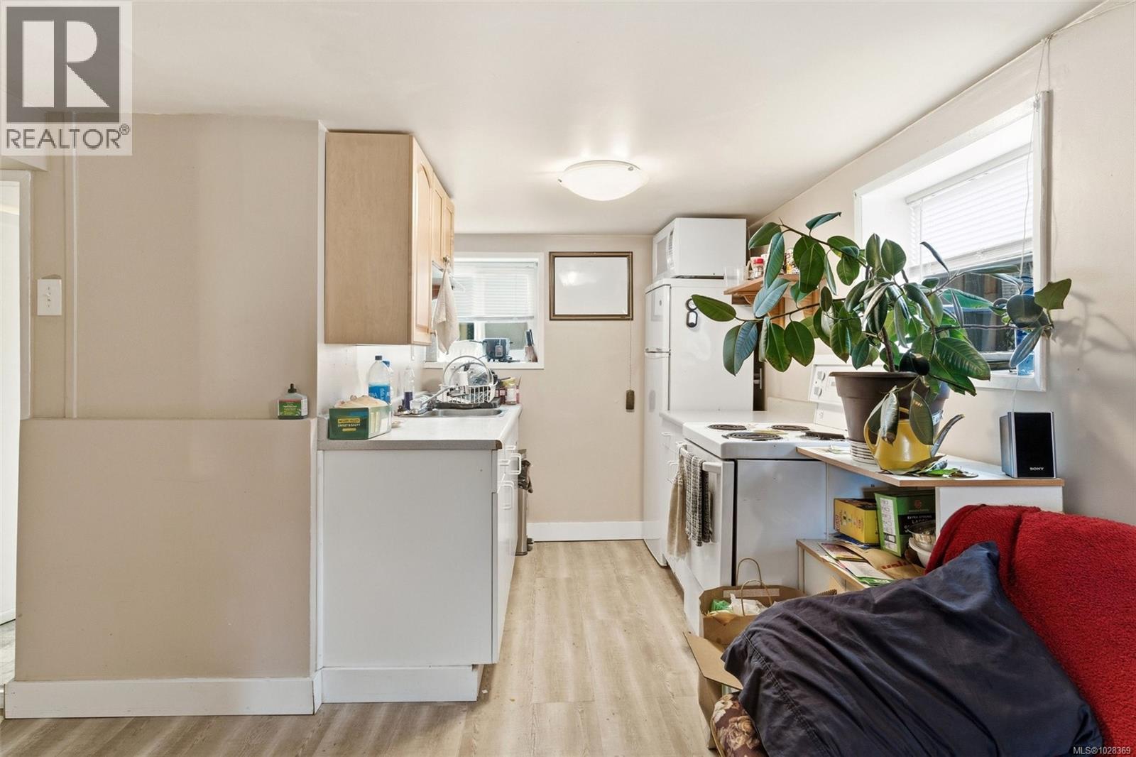 1707 Albert Ave, Victoria, British Columbia  V8R 1Y9 - Photo 30 - 1028369