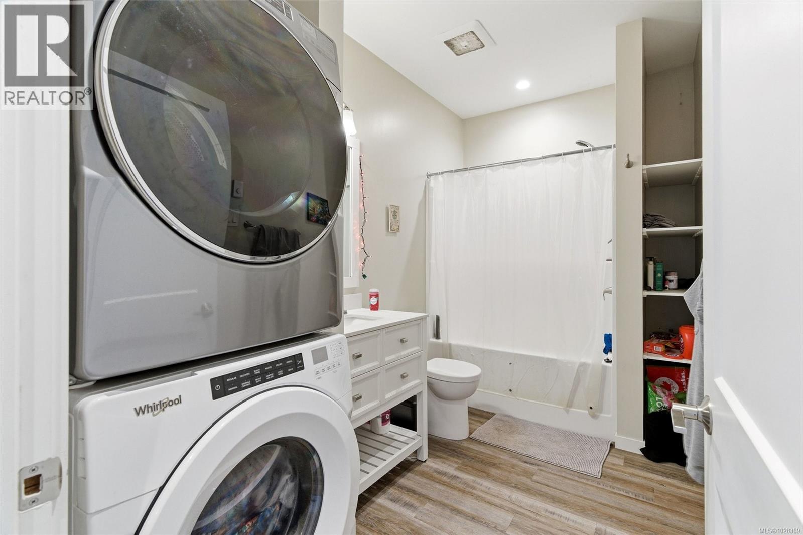 1707 Albert Ave, Victoria, British Columbia  V8R 1Y9 - Photo 22 - 1028369