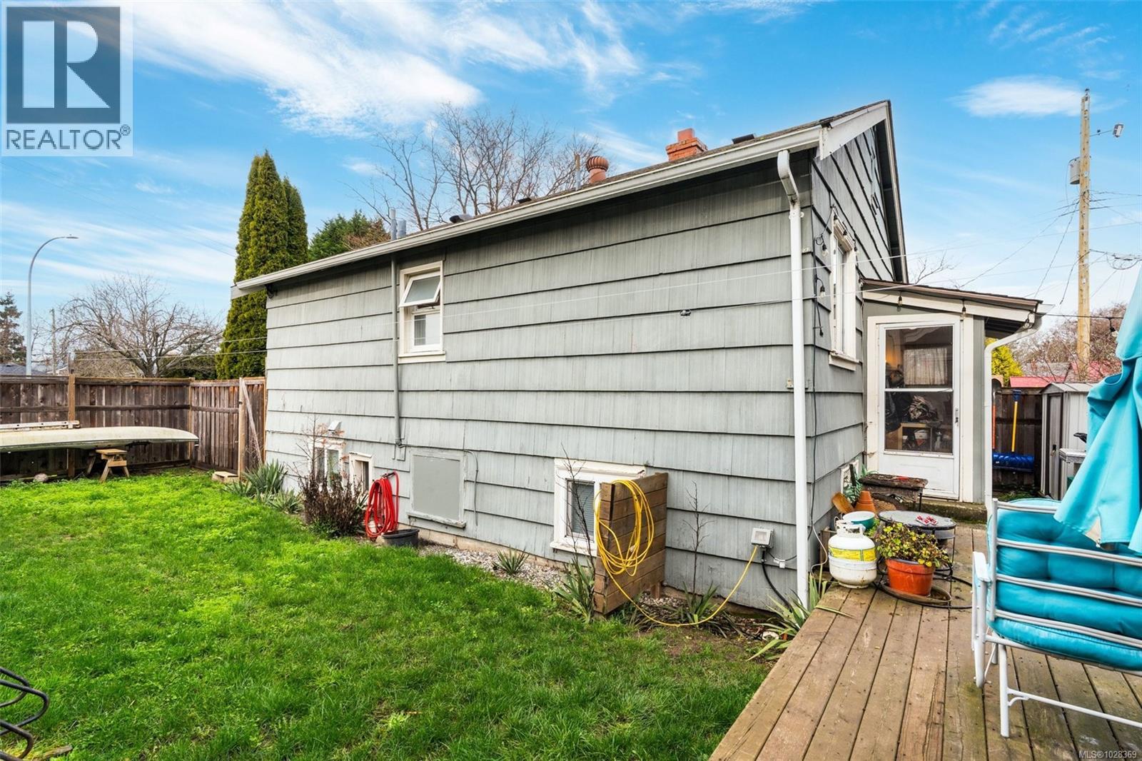 1707 Albert Ave, Victoria, British Columbia  V8R 1Y9 - Photo 35 - 1028369