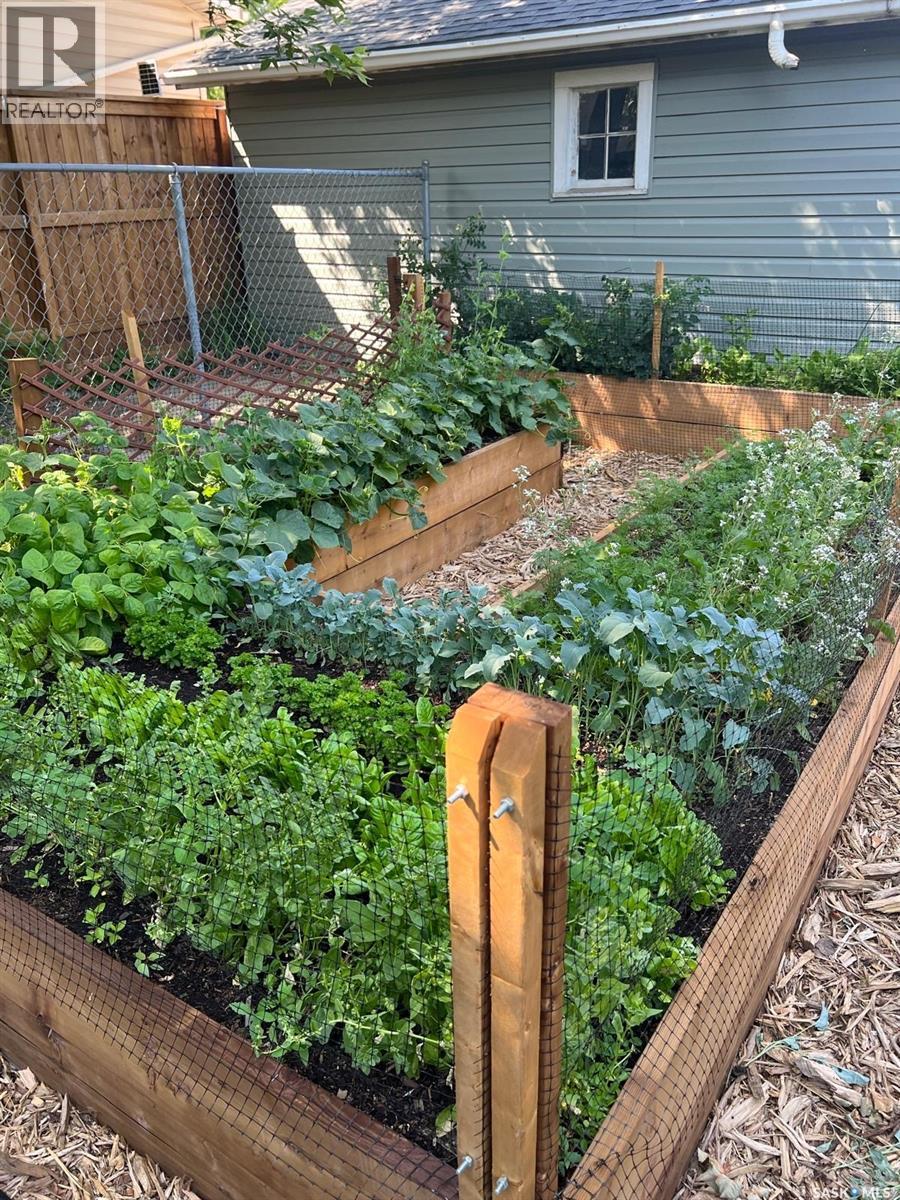 1033 9th Street E, Saskatoon, Saskatchewan  S7H 0N3 - Photo 47 - SK030064