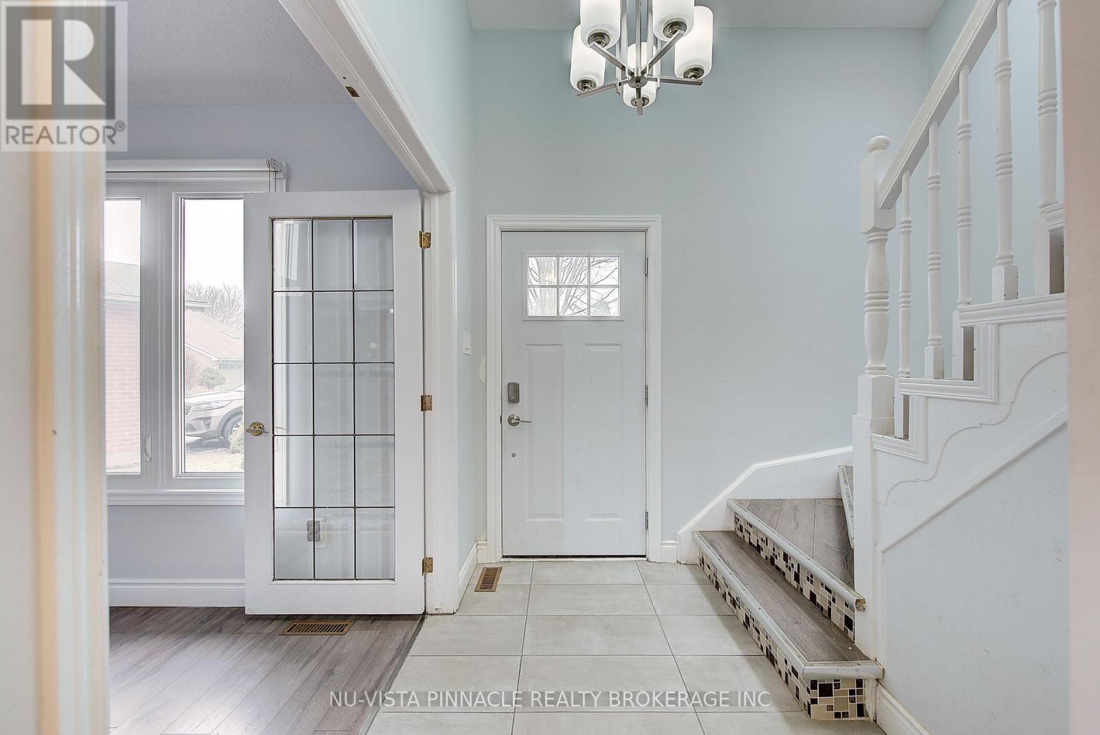 200 Conway Court, London South, Ontario  N6E 3J2 - Photo 6 - X12867418