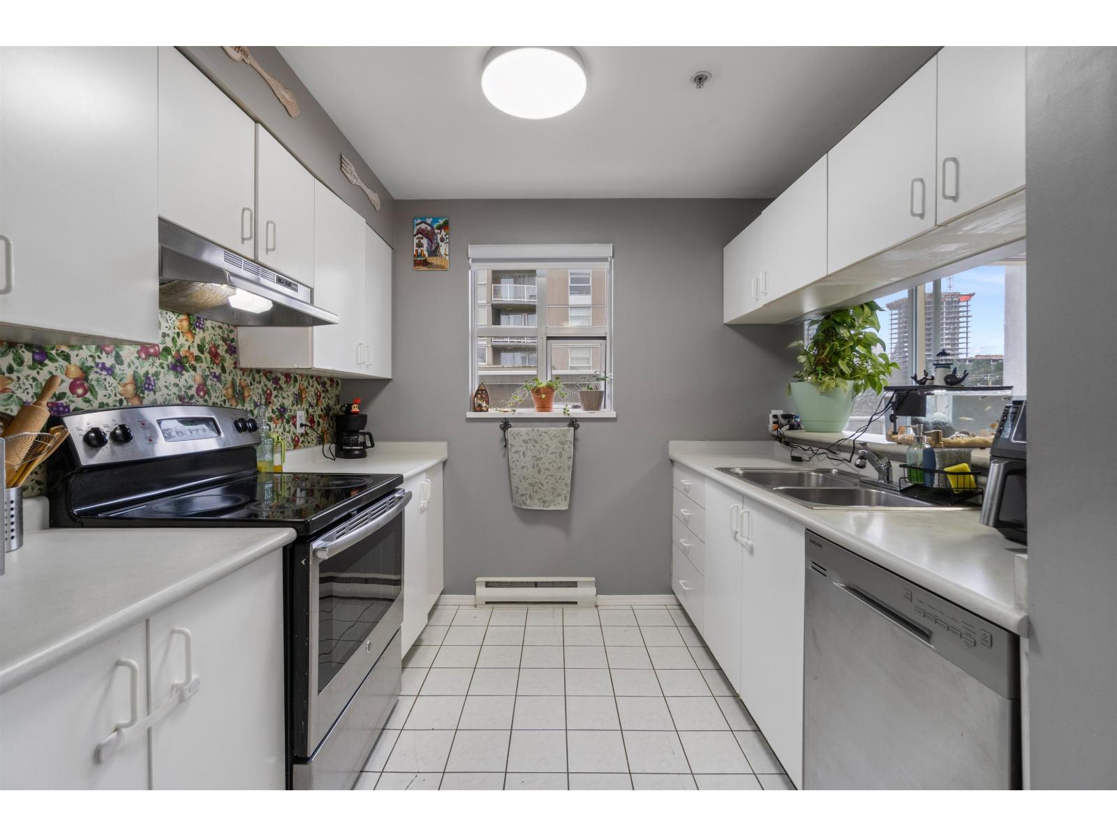 401 10533 University Drive, Surrey, British Columbia  V3T 5T7 - Photo 7 - R3093189