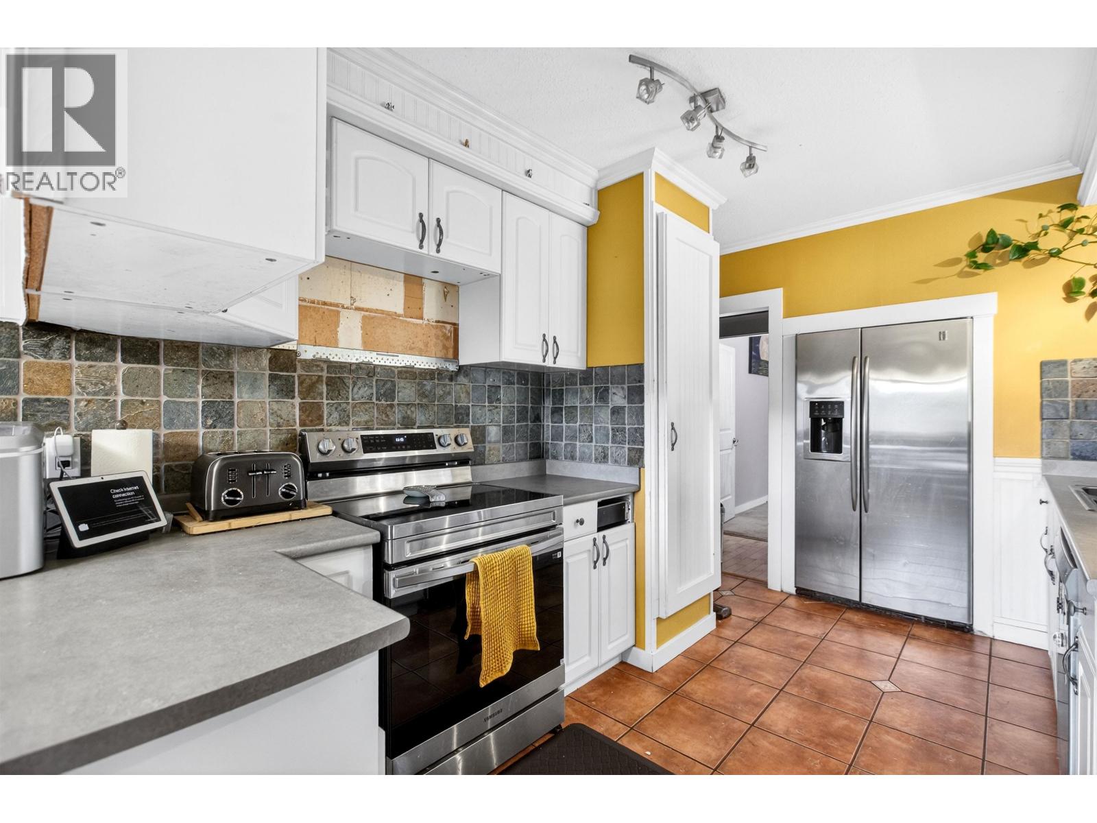 12141 230 Street, Maple Ridge, British Columbia  V2X 6R4 - Photo 10 - R3093343