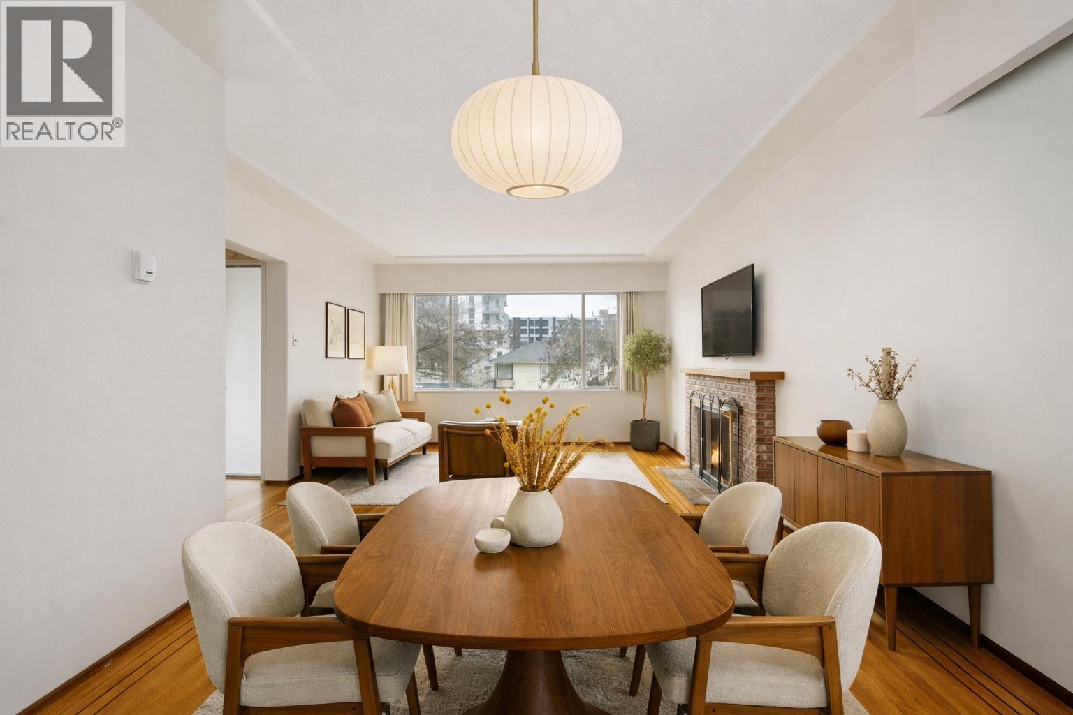 133 W 63rd Avenue, Vancouver, British Columbia  V5X 2H7 - Photo 2 - R3097460