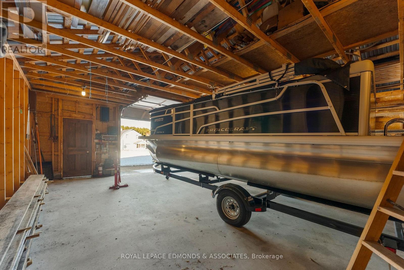 00 Robertson Dr Drive, Whitewater Region, Ontario K0J 1C0 - Photo 13 - X12867430